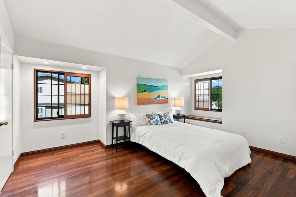 194 Colonade Square Property Photo 18