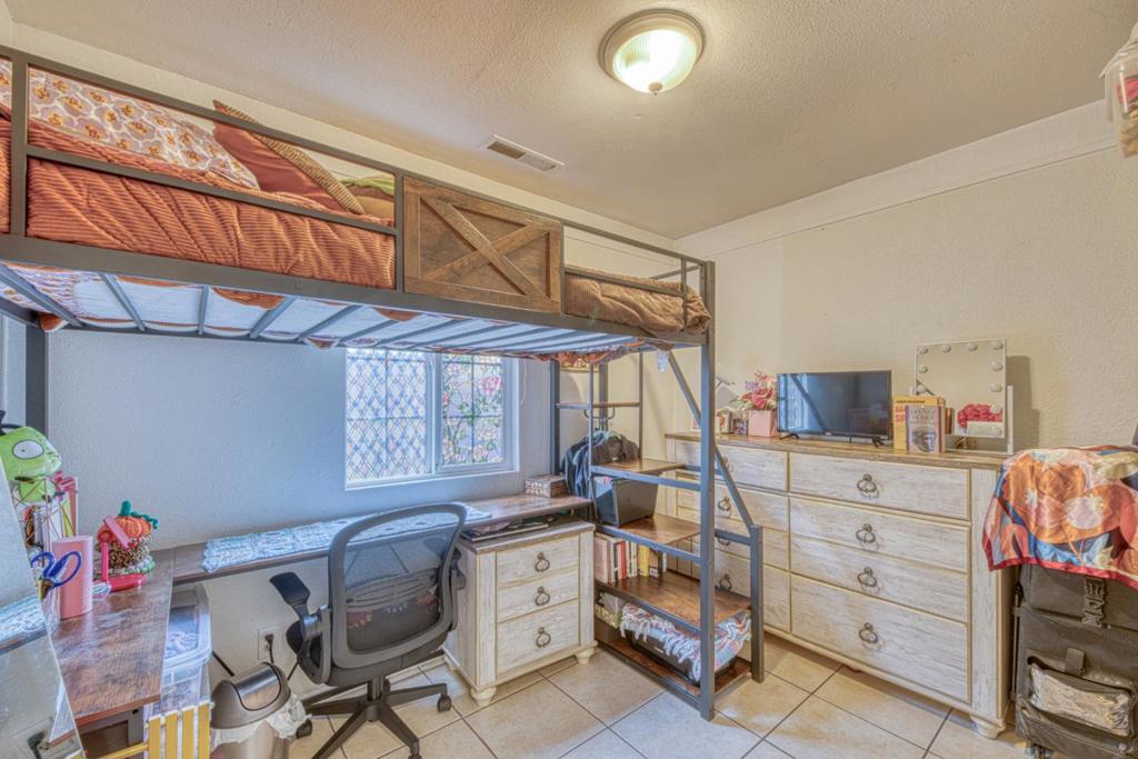 10941 Axtell Street Property Photo 20