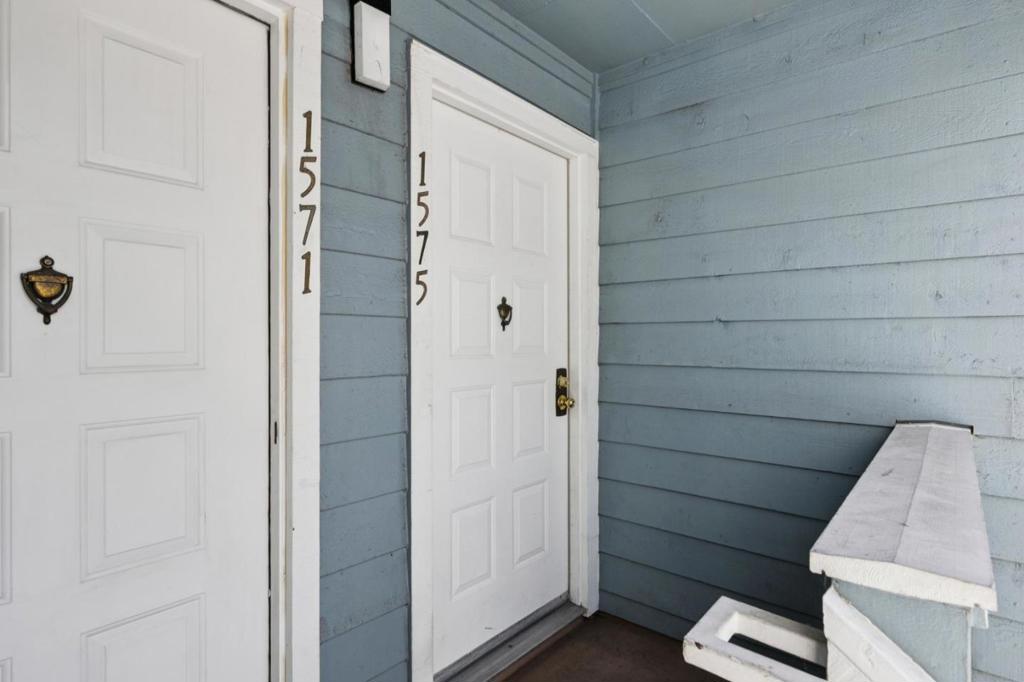 1575 Four Oaks Circle Property Photo 64