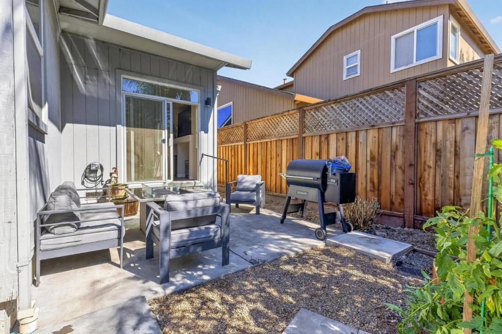 8039 Leno Drive Property Photo 10