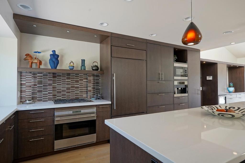 7086 Valley Greens Circle Property Photo 9