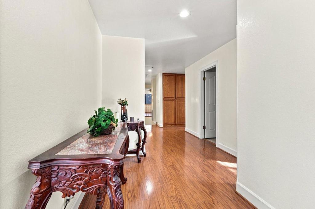 17520 Serene Drive Property Photo 14