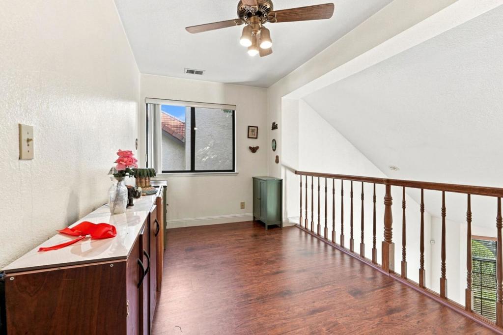 17520 Serene Drive Property Photo 31