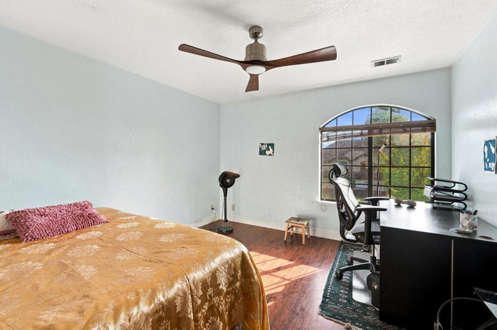 17520 Serene Drive Property Photo 36