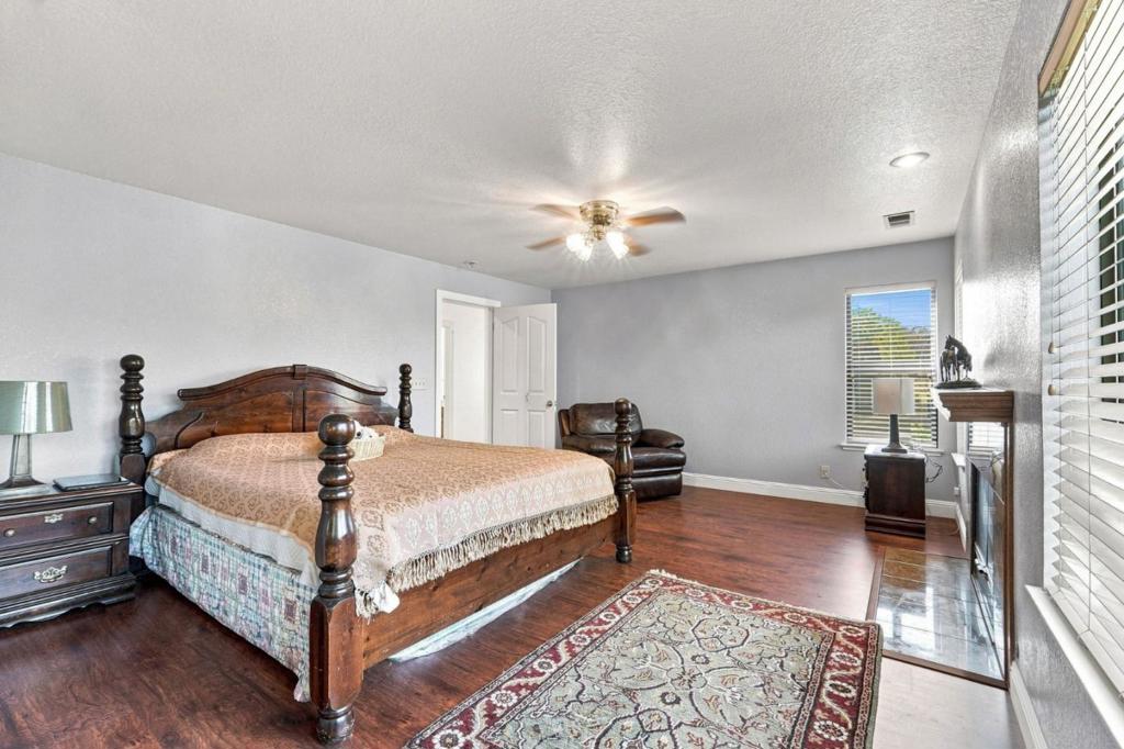 17520 Serene Drive Property Photo 39