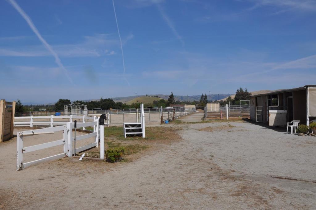 300 Mcmahon Road Property Photo 28