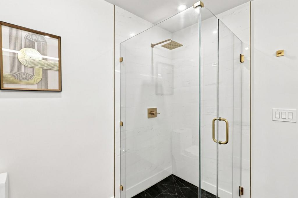 15560 Blossom Hill Road Property Photo 38
