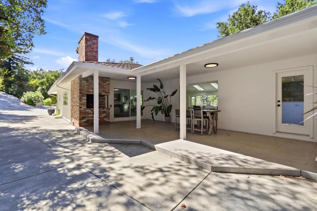 15560 Blossom Hill Road Property Photo 48