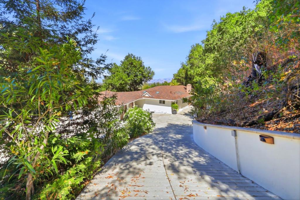 15560 Blossom Hill Road Property Photo 60