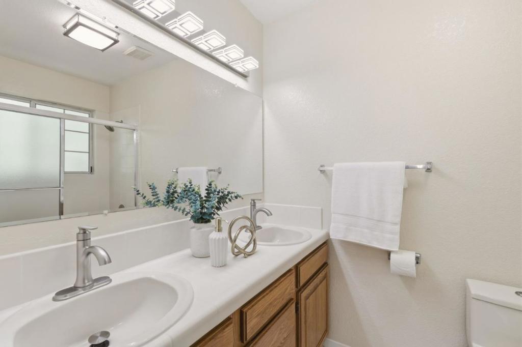 330 Senter Road Property Photo 28