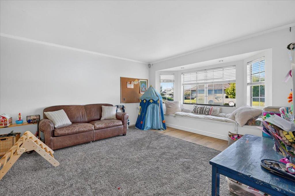 1194 Loyola Drive Property Photo 17