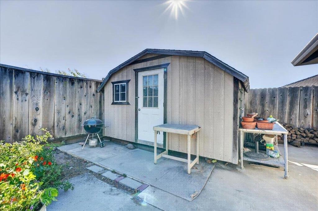 1194 Loyola Drive Property Photo 39