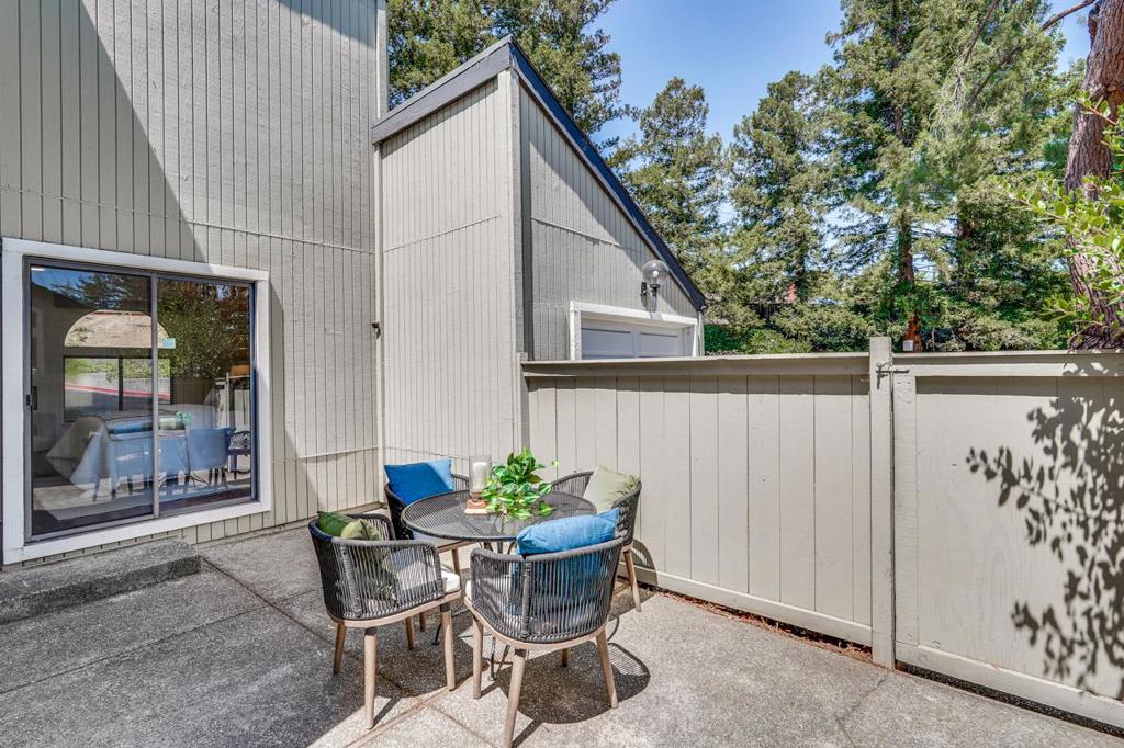 916 Rosette Terrace Property Photo 6