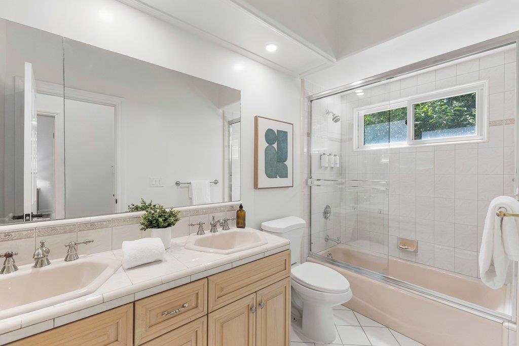 11725 Winding Way Property Photo 30