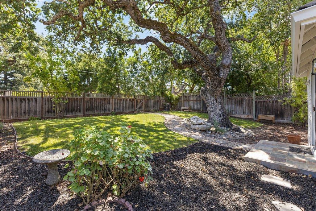 11725 Winding Way Property Photo 36