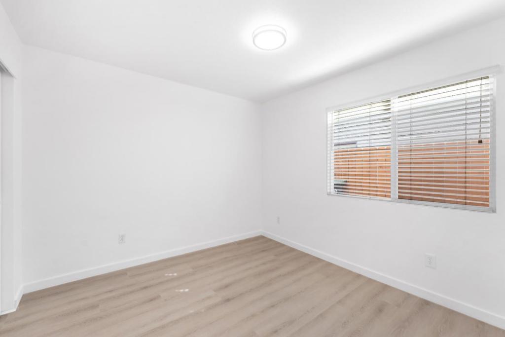 1542 Venice Circle Property Photo 18