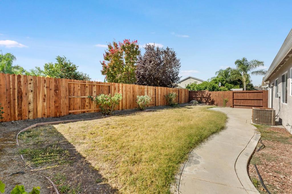 1542 Venice Circle Property Photo 37