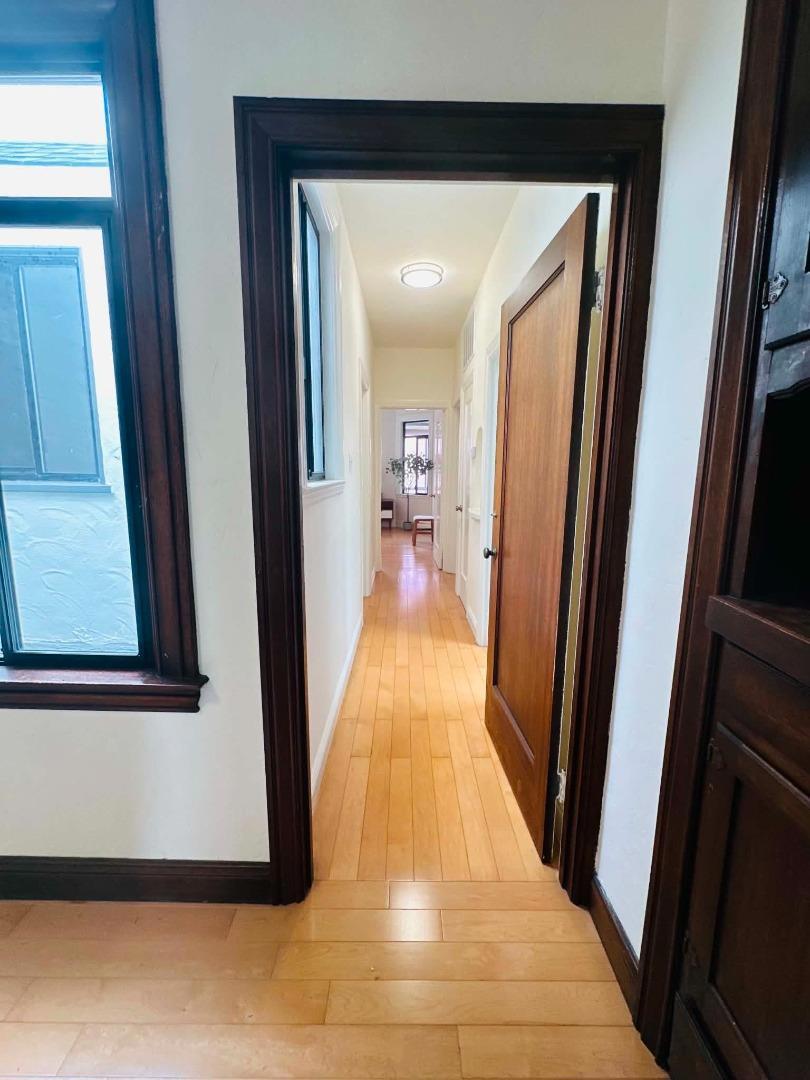 5465 Mission Street Property Photo 16