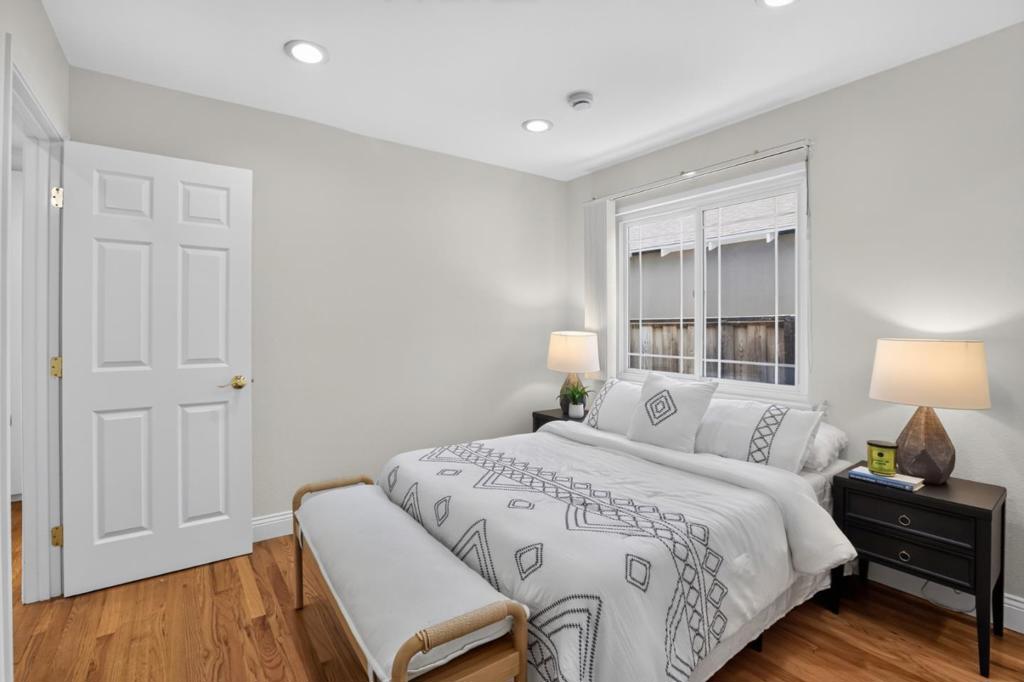 927 Bard Street Property Photo 13