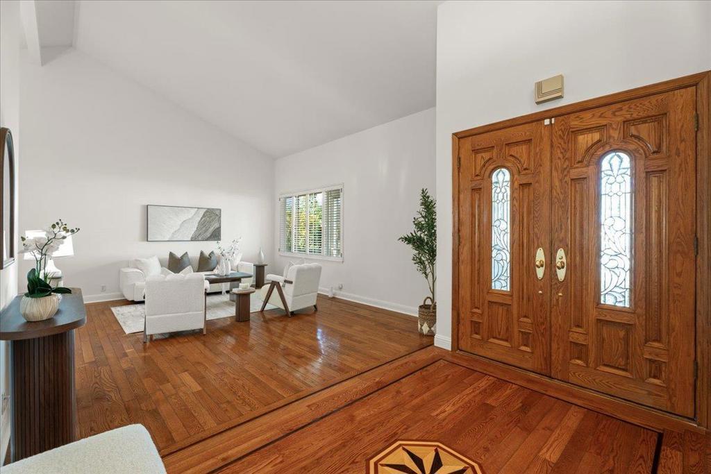 6519 Skyfarm Drive Property Photo 7