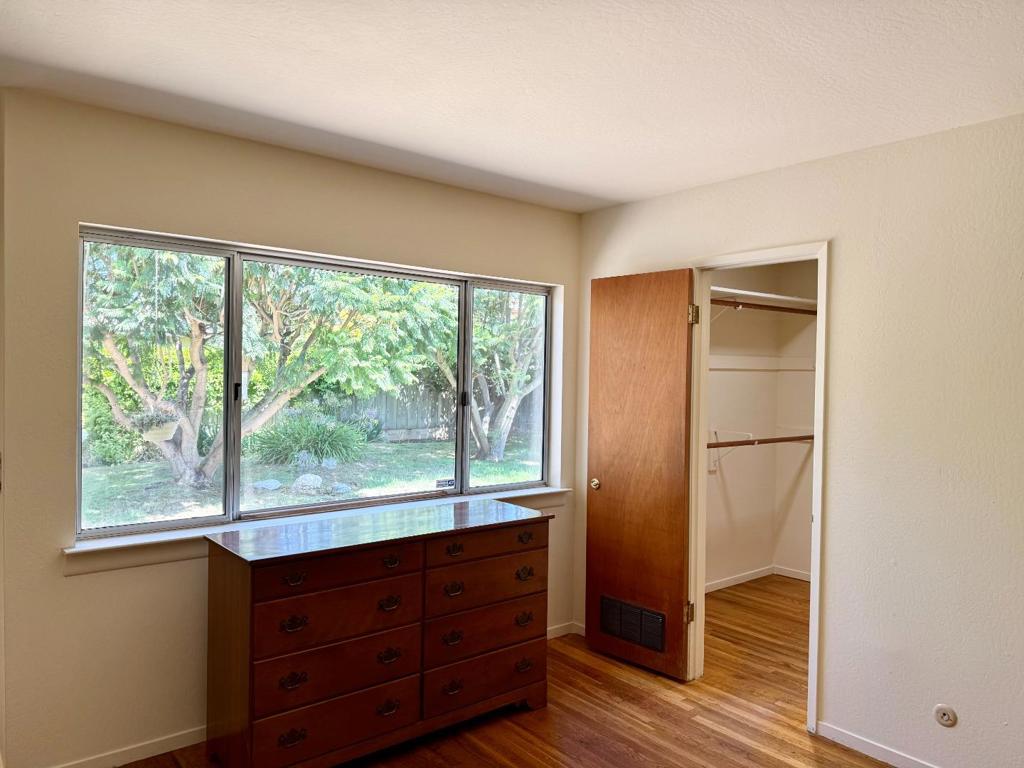 631 W Alisal Street Property Photo 13