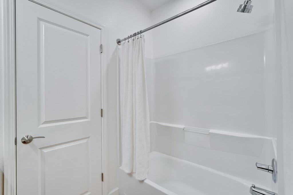 576 San Posadas Terrace Property Photo 25