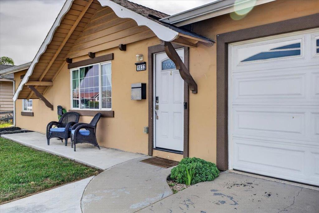 1832 Pescadero Drive Property Photo 4