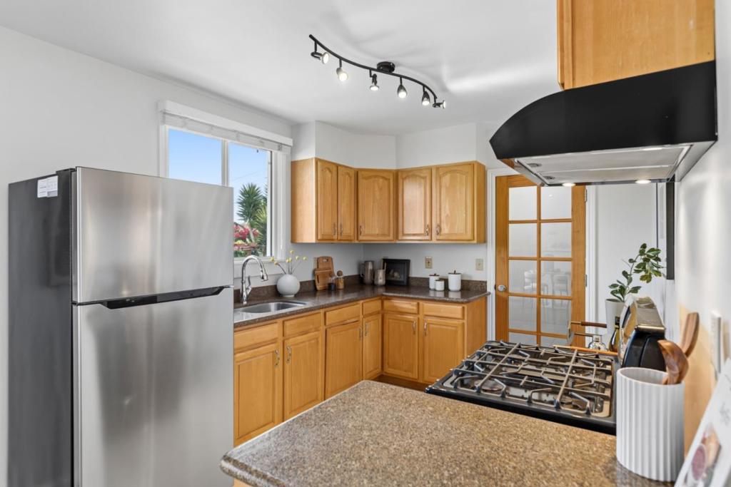 157 A Street Property Photo 11