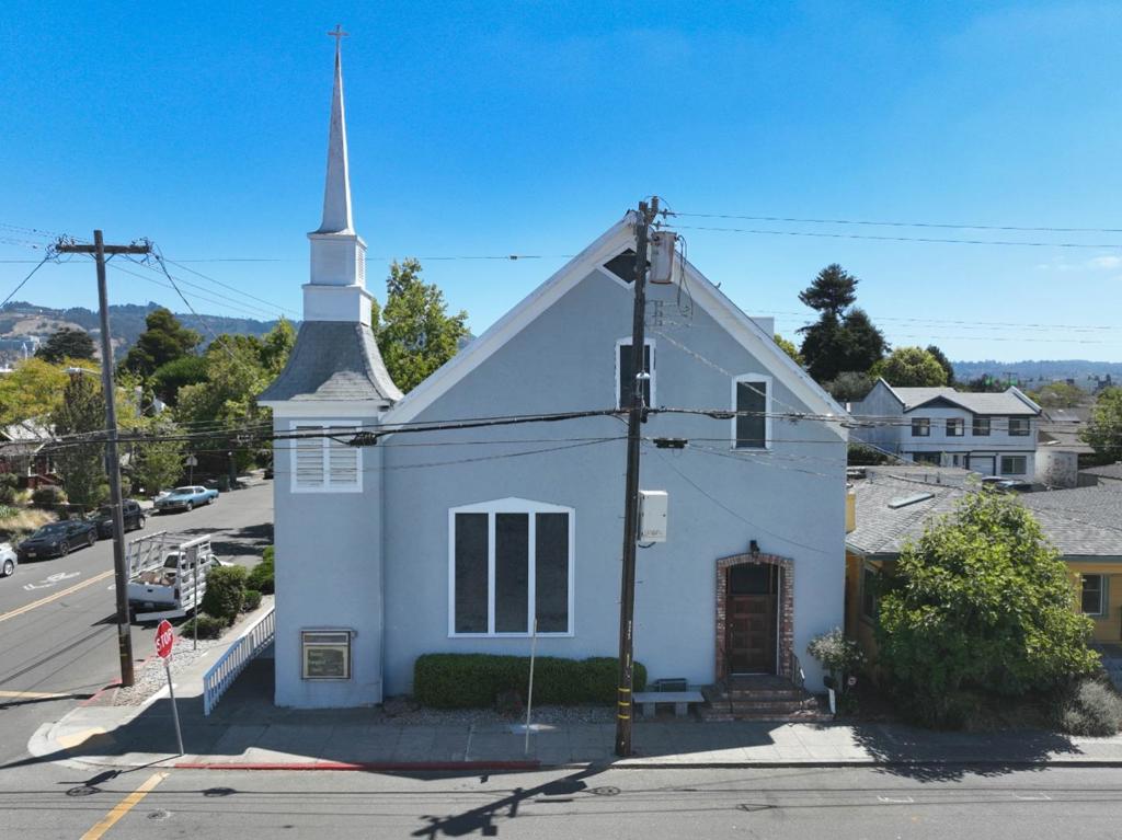 2703 California Property Photo 1