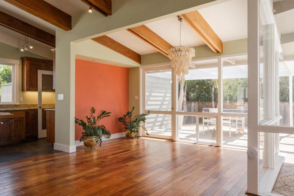 34 Hollins Drive Property Photo 15