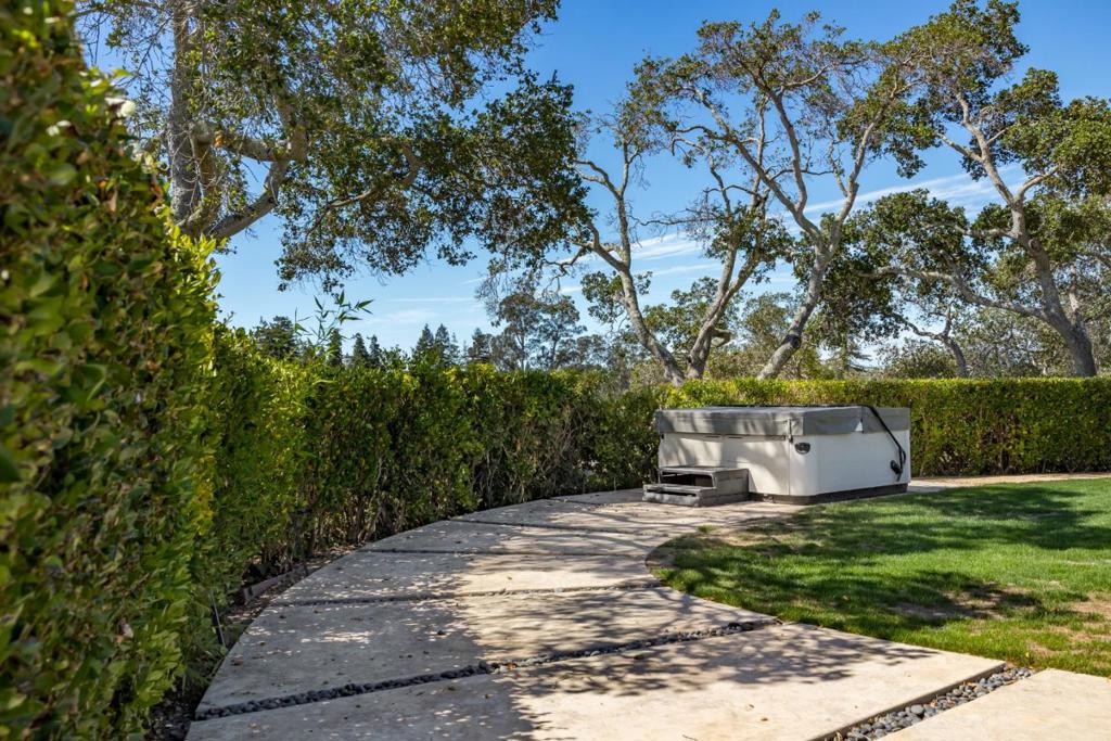 34 Hollins Drive Property Photo 26