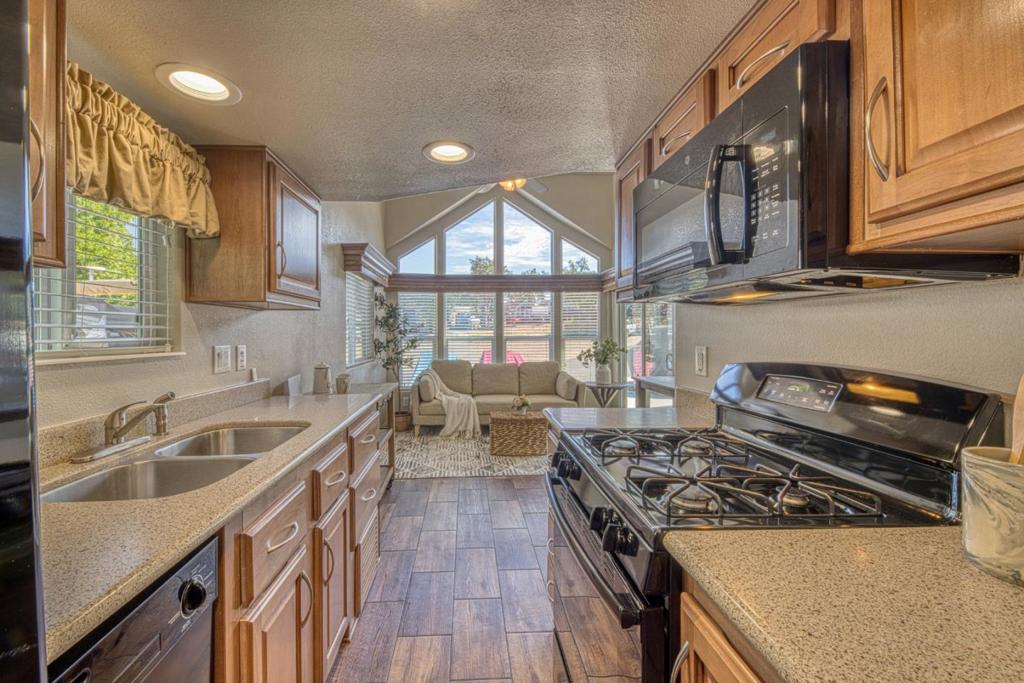 2166 Yellow Feather Circle 104 Property Photo 10