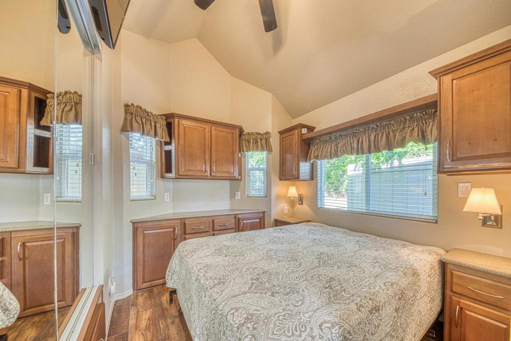 2166 Yellow Feather Circle 104 Property Photo 12
