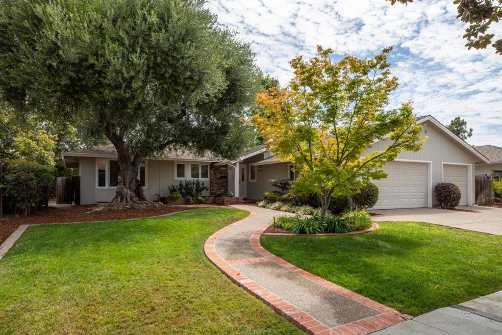 1532 Bedford Avenue Property Photo 1