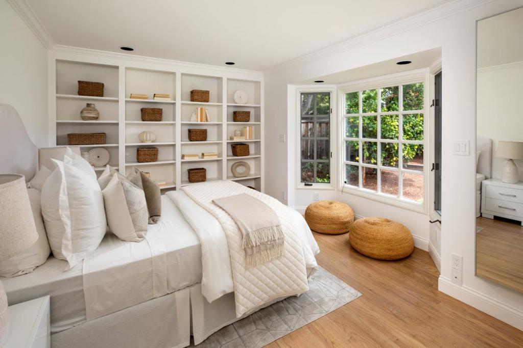 1532 Bedford Avenue Property Photo 17