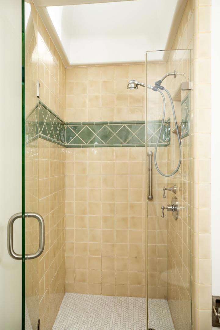 1532 Bedford Avenue Property Photo 23