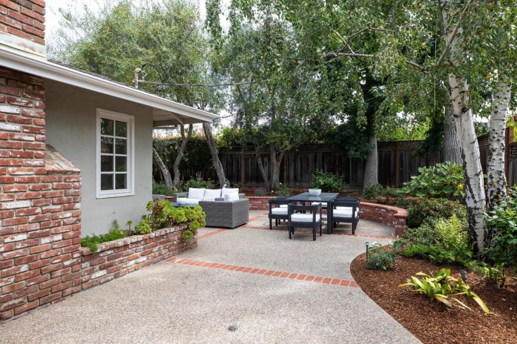 1532 Bedford Avenue Property Photo 25