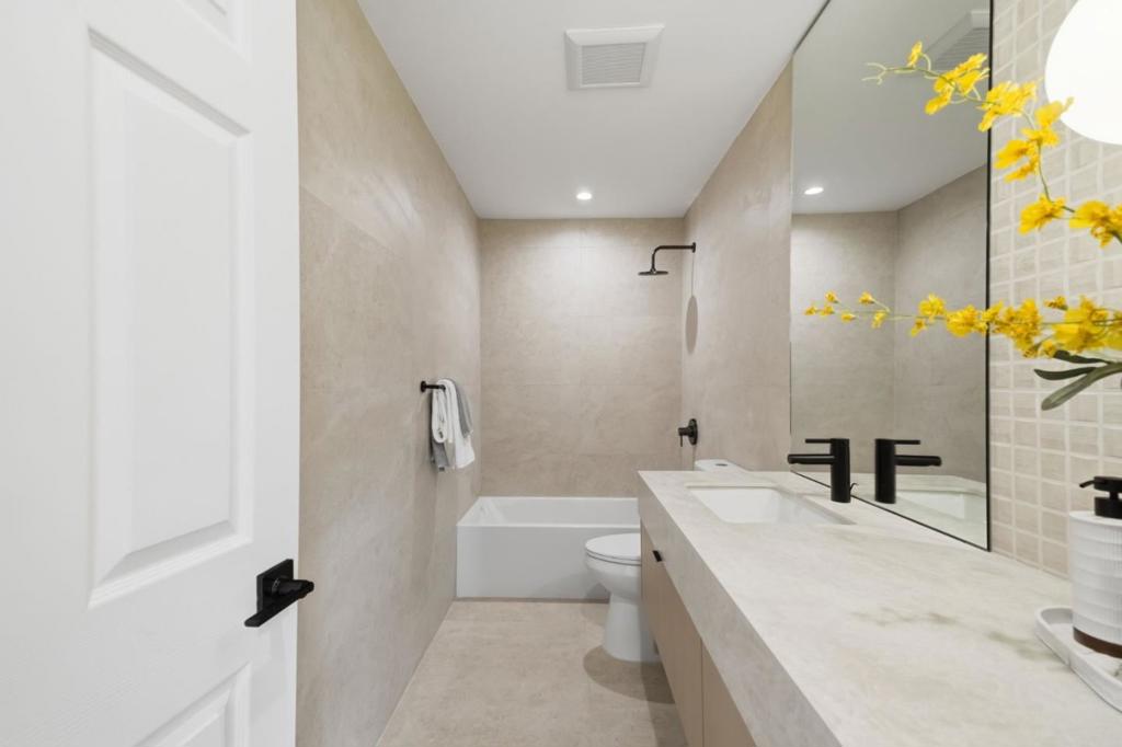 904 Del Monte Place Property Photo 14