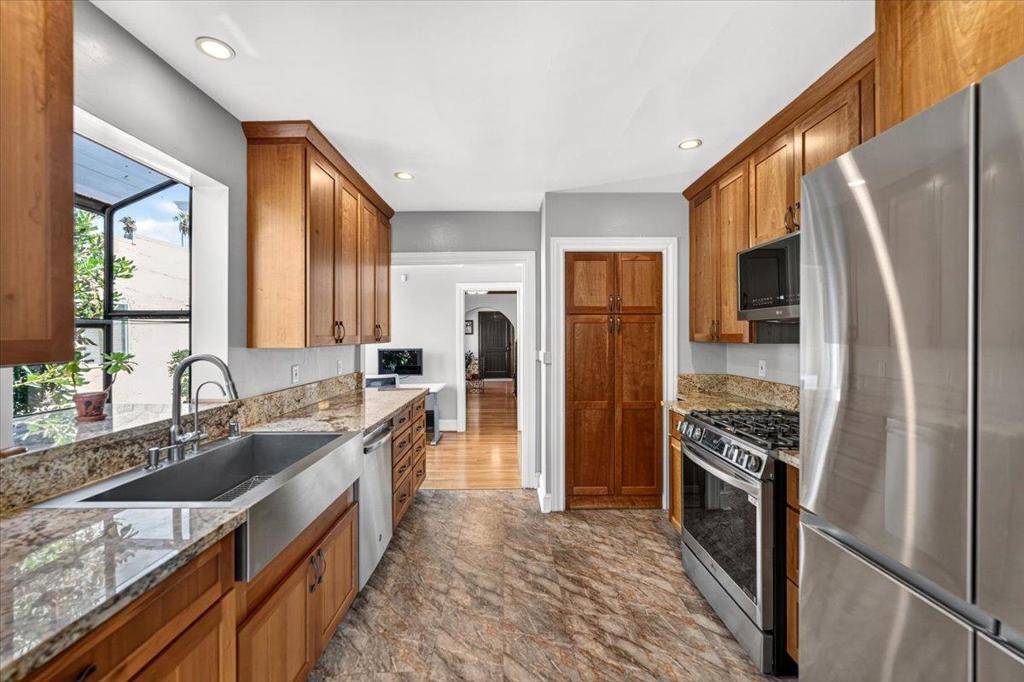 1415 Hanchett Avenue Property Photo 3
