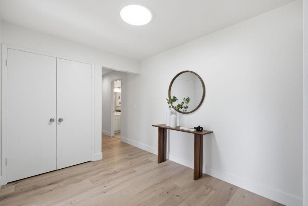 6115 Corte De La Reina Property Photo 12