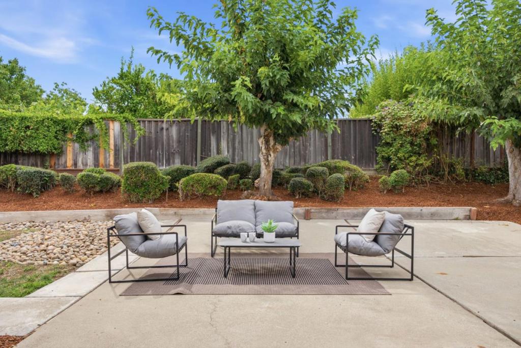 6115 Corte De La Reina Property Photo 47