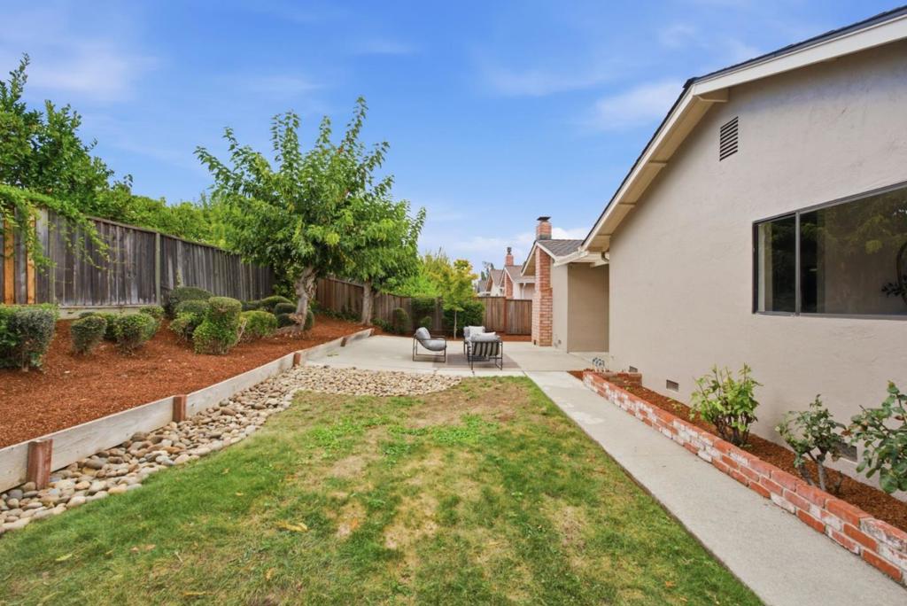 6115 Corte De La Reina Property Photo 53