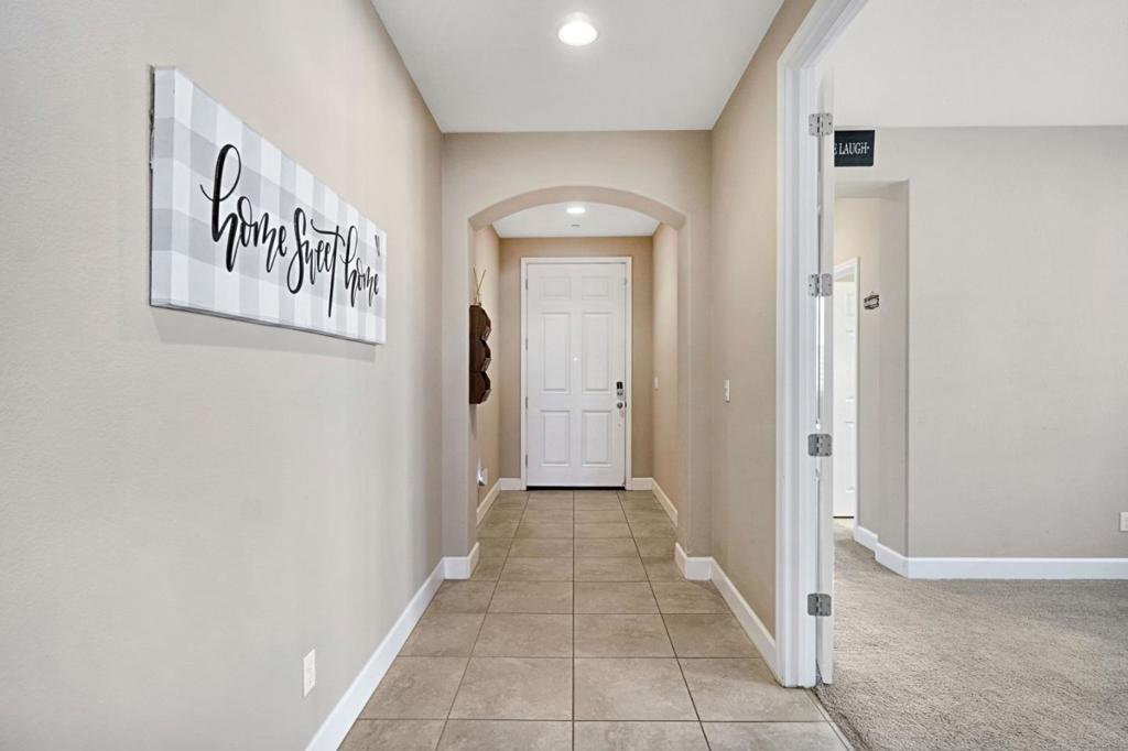 1596 Manzanita Way Property Photo 3