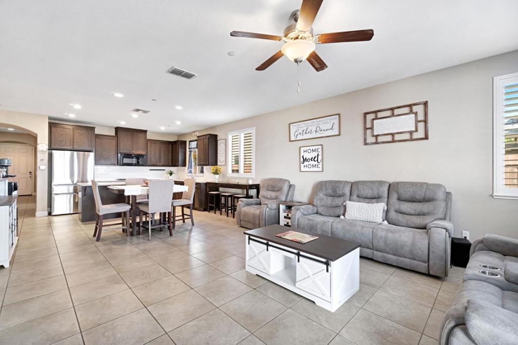 1596 Manzanita Way Property Photo 15