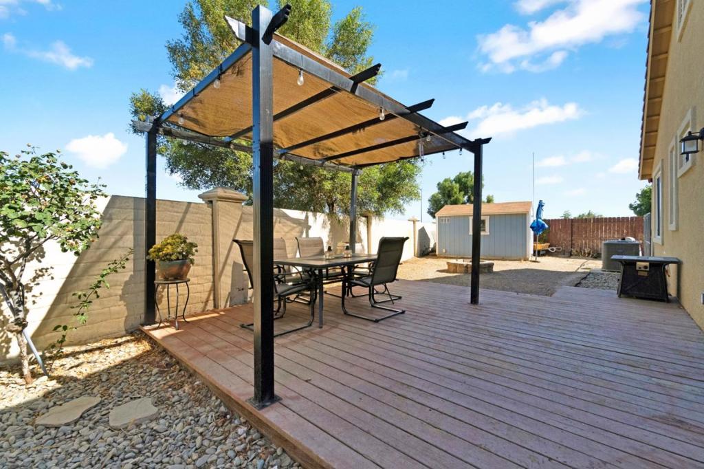 1596 Manzanita Way Property Photo 28
