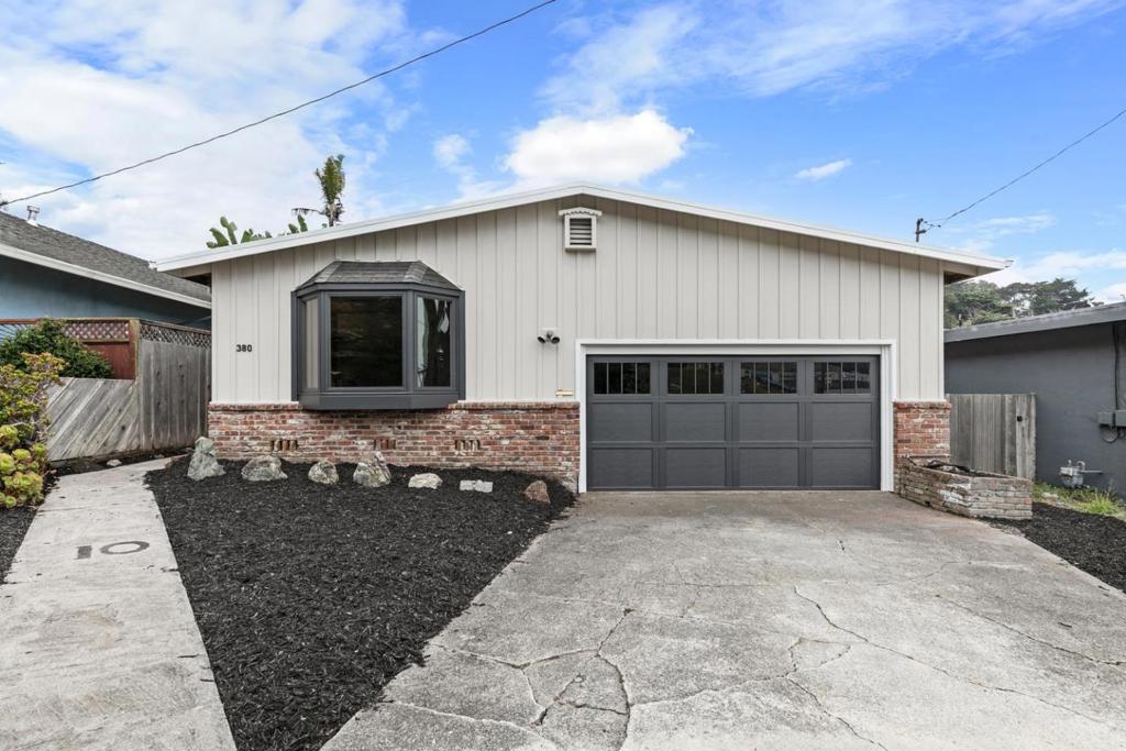 380 Paloma Avenue Property Photo 1