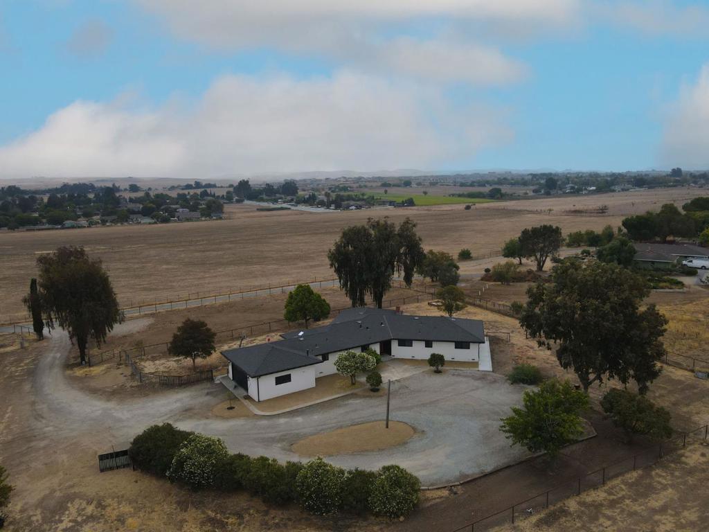 1667 Santa Ana Road Property Photo 1