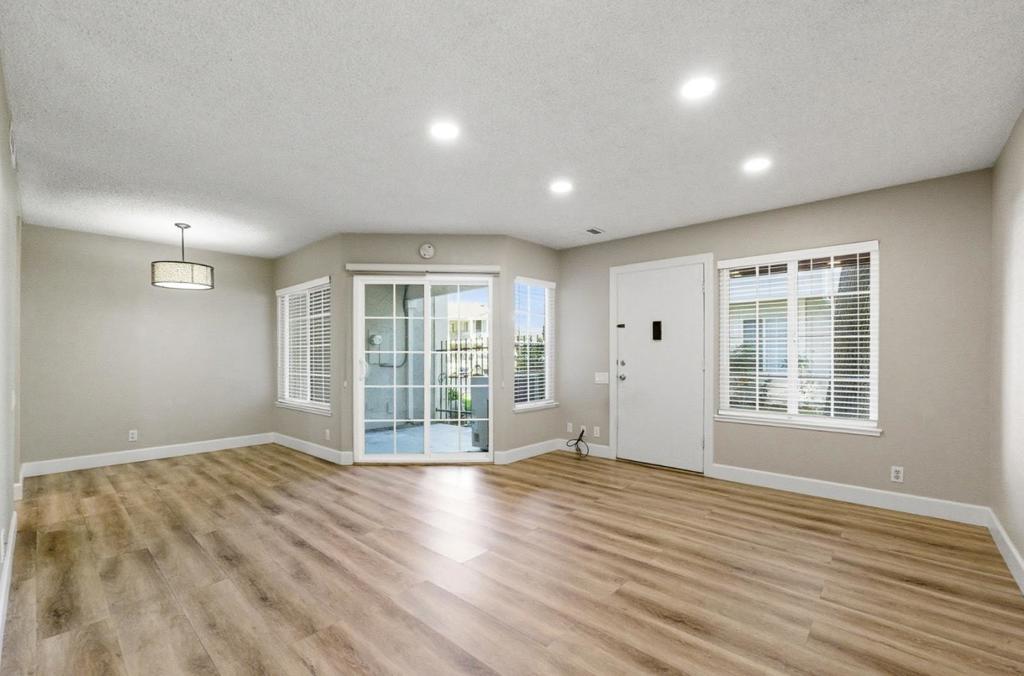 42 Muirfield Court Property Photo 3