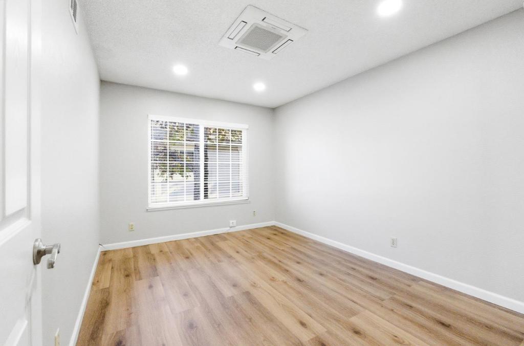 42 Muirfield Court Property Photo 17