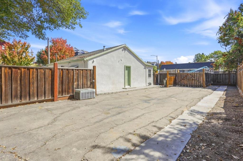 1001 Obrien Court Property Photo 36